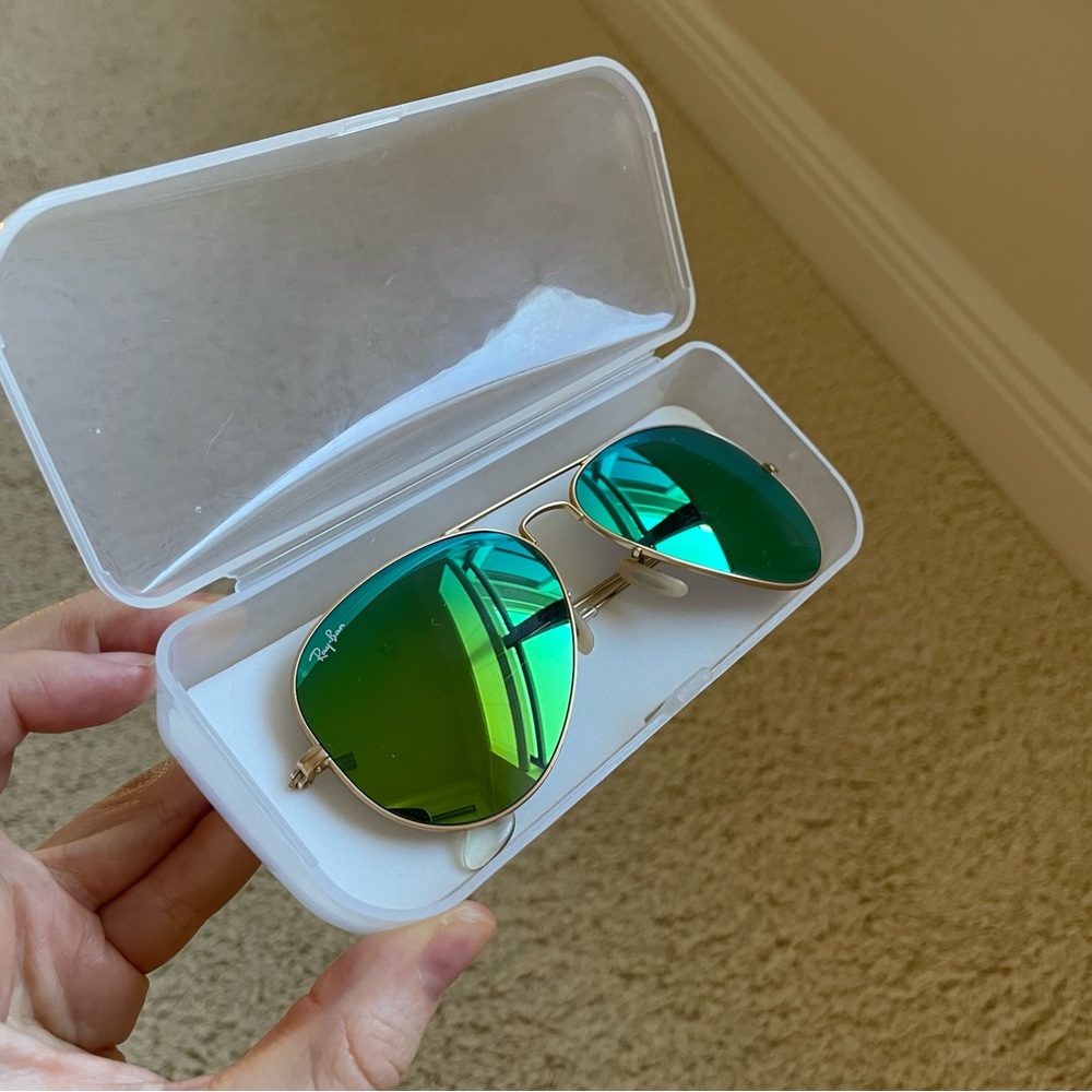 RB3025 Ray-Ban Aviator Sunglasses - Picture 10 of 13